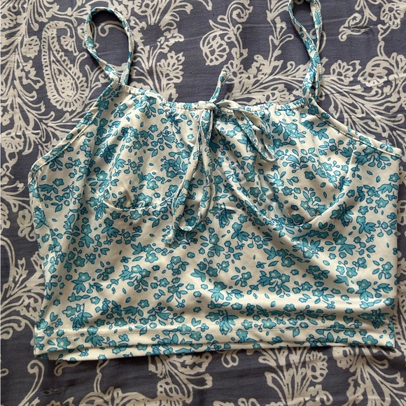 SHEIN Tops Shein Blue Floral Crop Top Poshmark